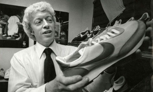 Nike - hãng giày ra đời từ bài luận trong trường đại học